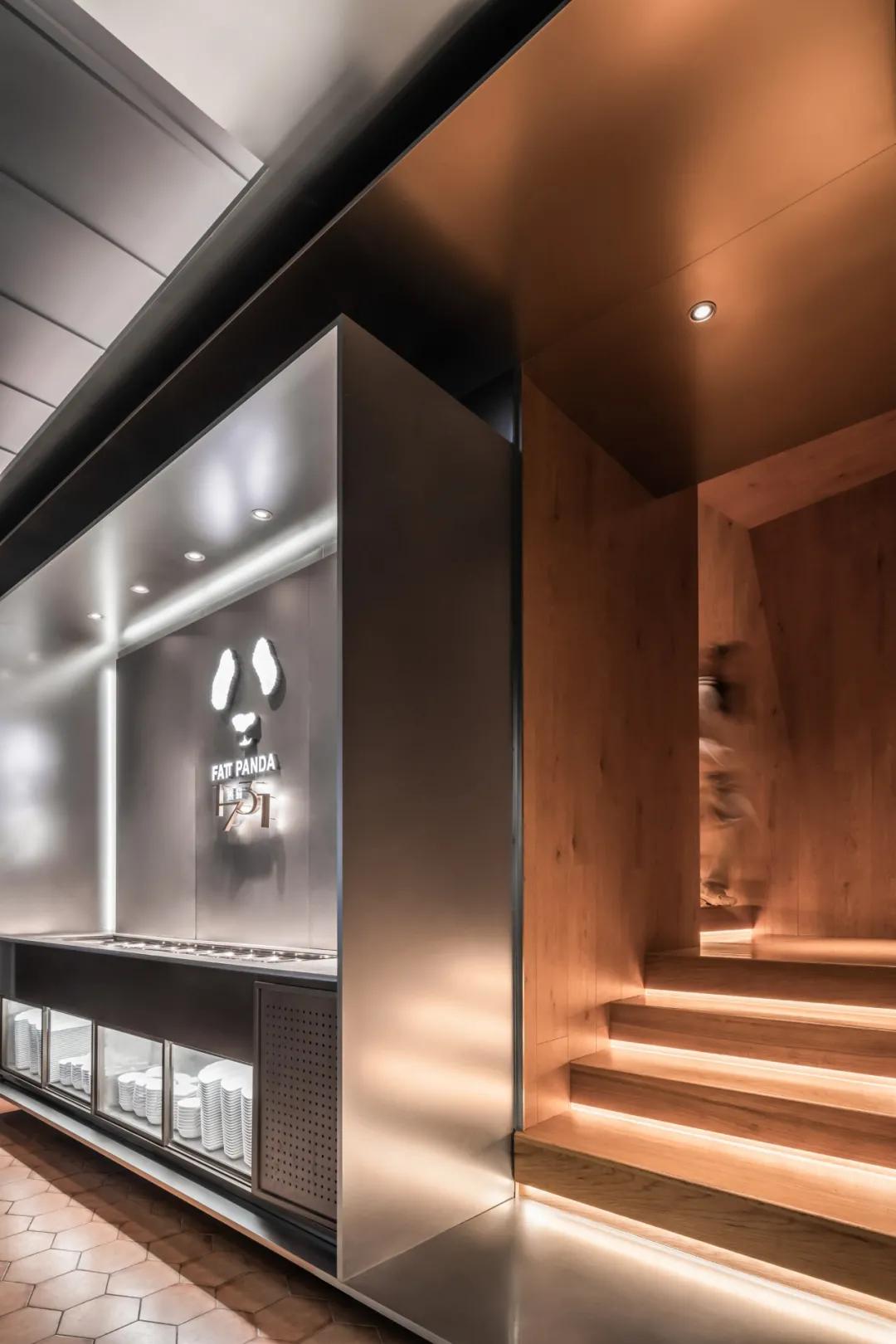 The tide in room of old ocean of dining-room of chaffy dish of Shanghai PANDA 1731 lives