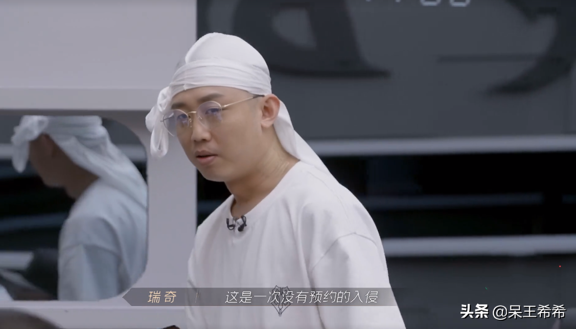 《披荆斩棘的哥哥》又有两位选手淘汰，观众不满的GAI仍留在舞台