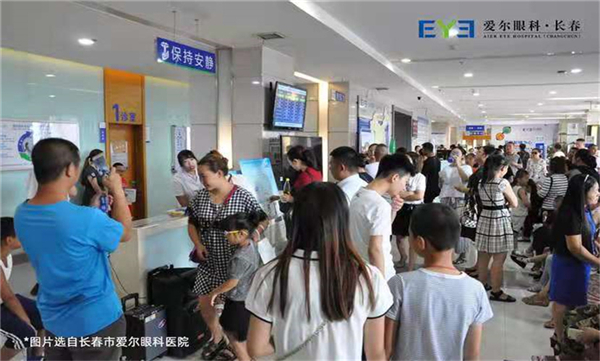 「热议事件」0-3岁宝宝禁用电子产品！你家孩子能做到吗？
