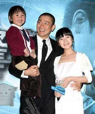 全世界都在等刘德华的女儿长大，看到之后觉得这种说法不无道理