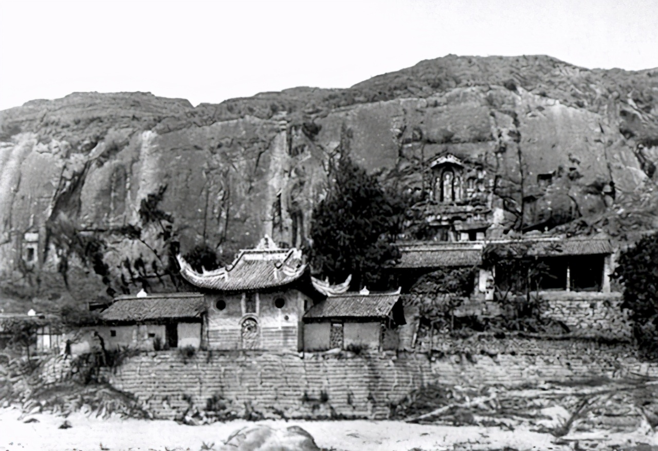 广元传奇：“川主庙”原本祀李冰，后成武氏“皇泽寺”