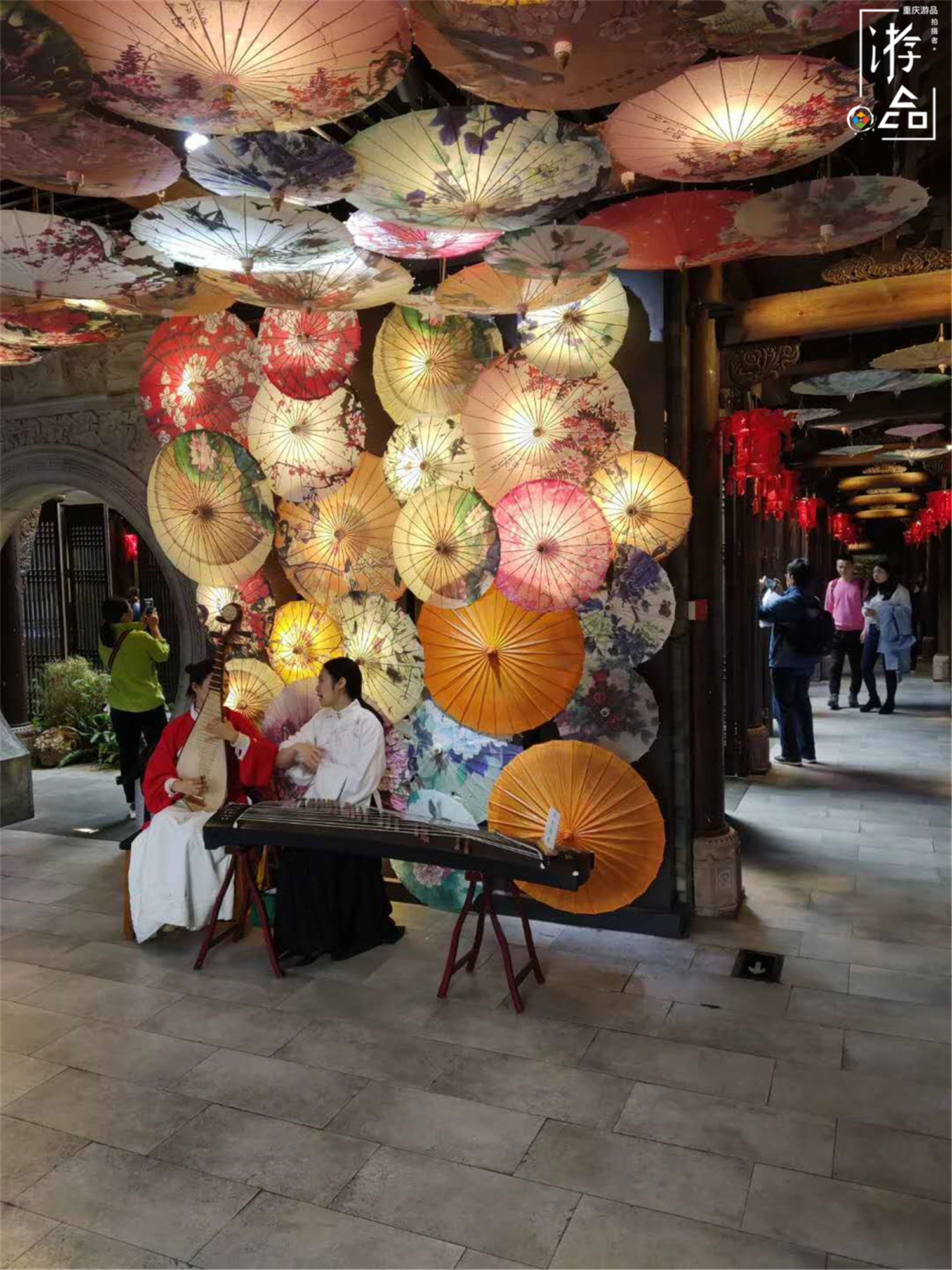 一天逛完3个景点，一条公交线路串联，这是成都的文化精髓所在