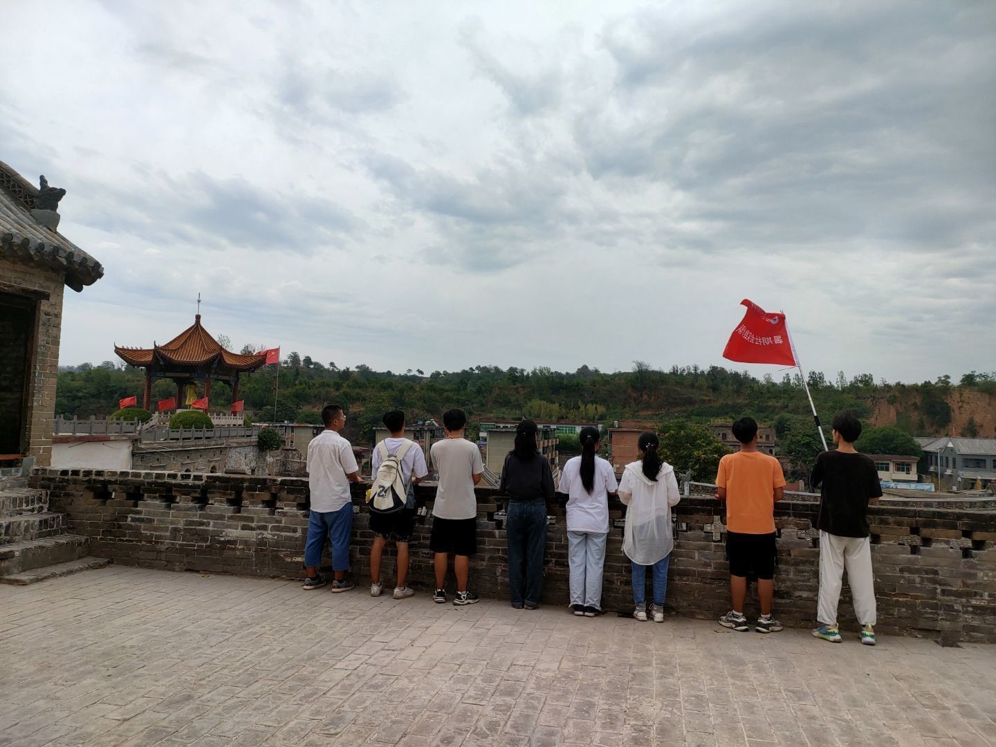 河南工业大学学子赴豫西抗日根据地纪念馆进行党史学习活动