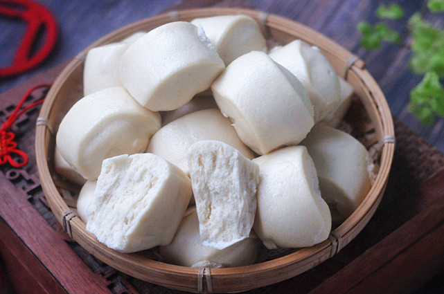 饅頭加點料，個個都是水光肌！ 對皮膚特別好，春天吃它最適合