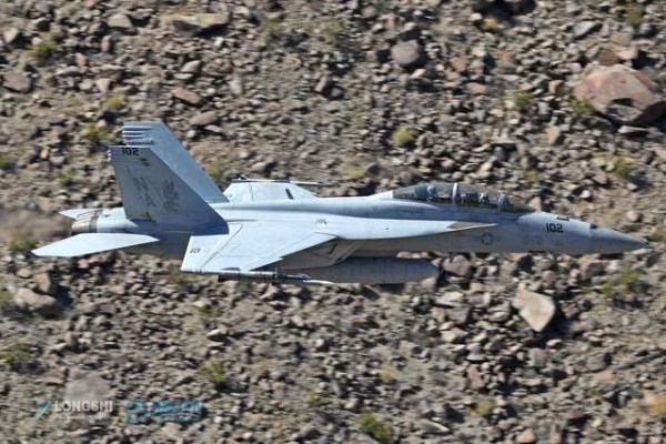 菲律宾滨海不再平静，美军航母舰载机日夜起降，给山东号敲响警钟