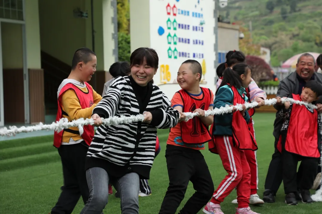 活动传文化 清明祭英烈——天府新区特殊教育学校学党史活动