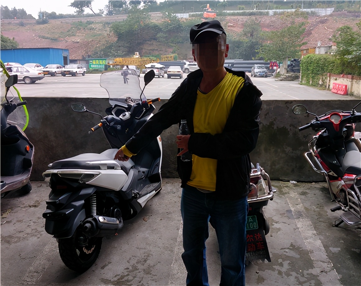 车被盗后换了新锁原地出现！什么情况？