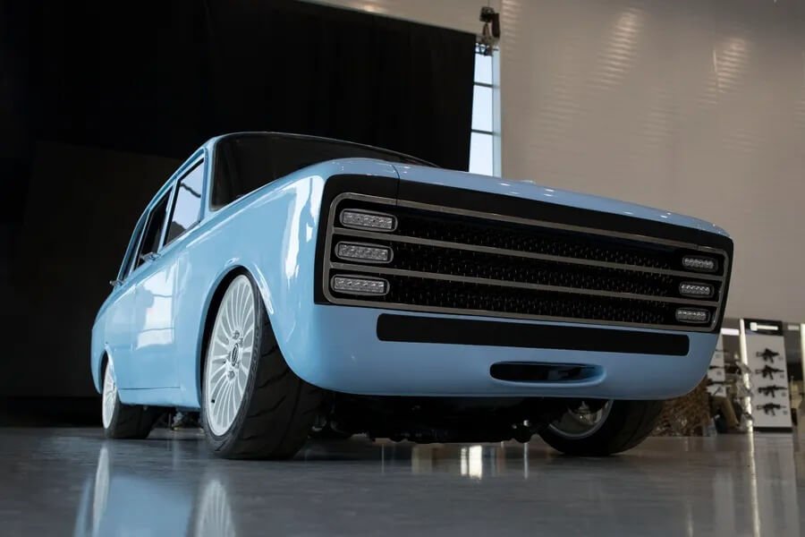 俄羅斯卡拉什尼科要開發 Ak 47 牌電動車 Ev Cv 1 外觀復古 筆直貓 Mdeditor