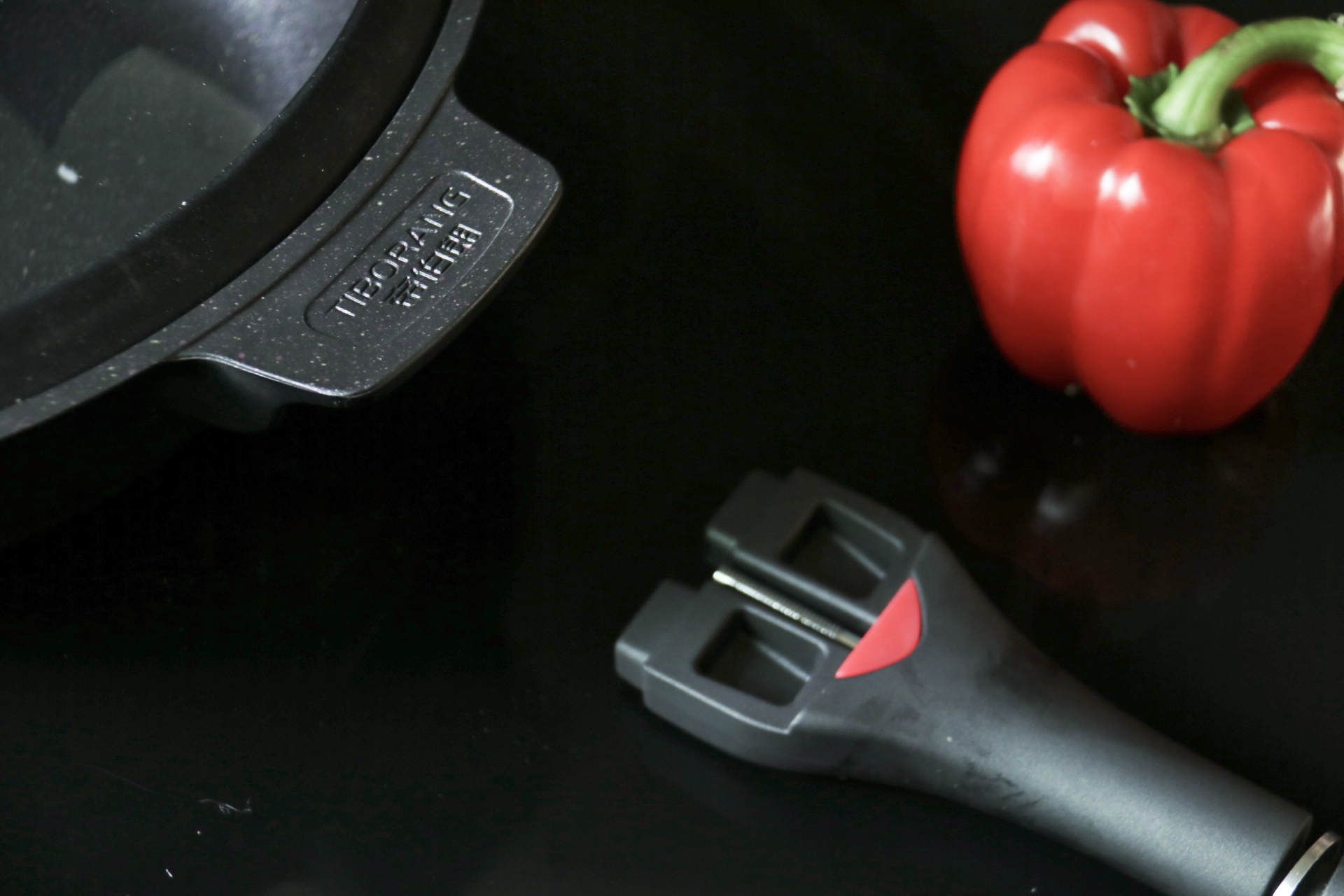 大厨得有好锅配：帝伯朗钻石炒锅一锅多用上手实测