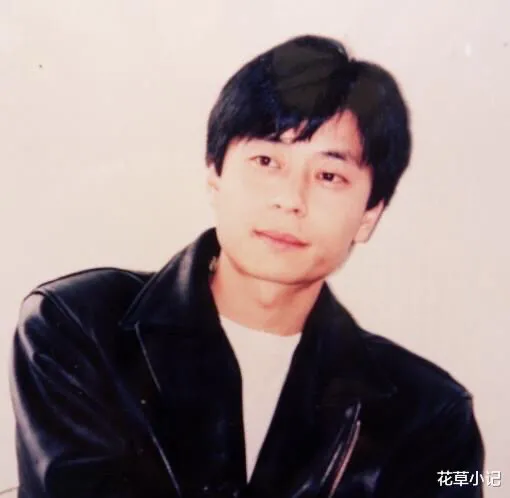 他帅过刘德华，巅峰时为兄弟出头遭封杀，如今成亿万富翁
