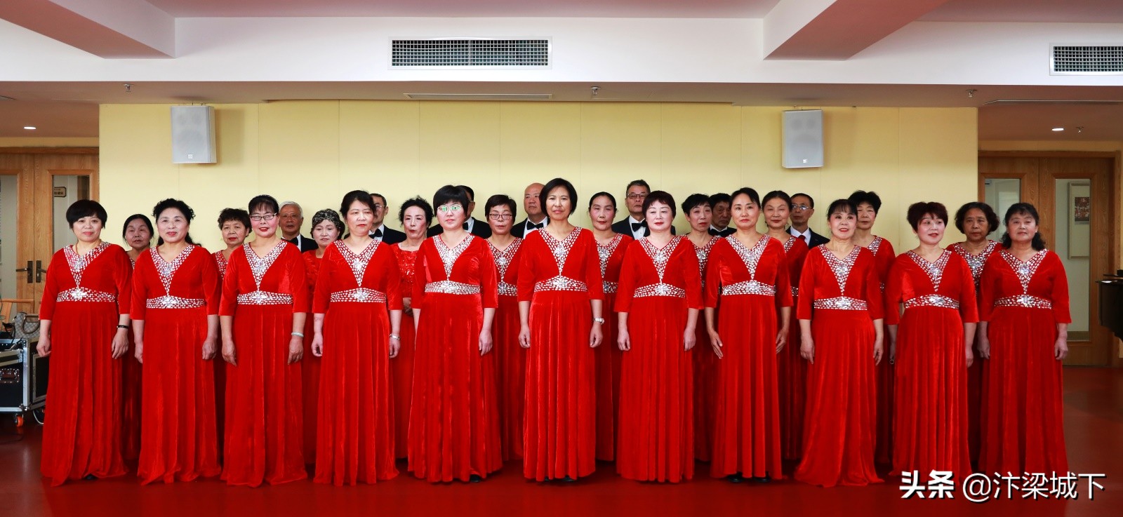 汴梁艺术｜开封市文化馆宋韵艺术团举行新年新诗会