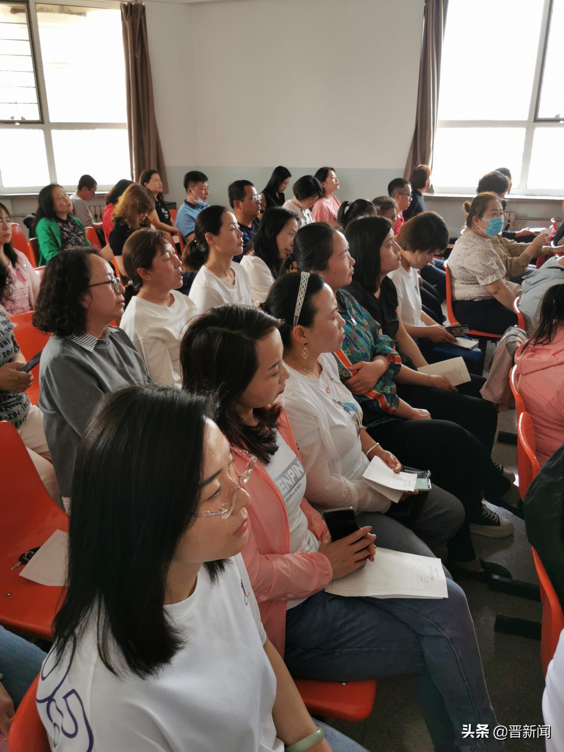 朔城區(qū)第七中學學黨史“我為群眾辦實事”(圖6) 朔城區(qū)第七中學學黨史“我為群眾辦實事”(圖6)