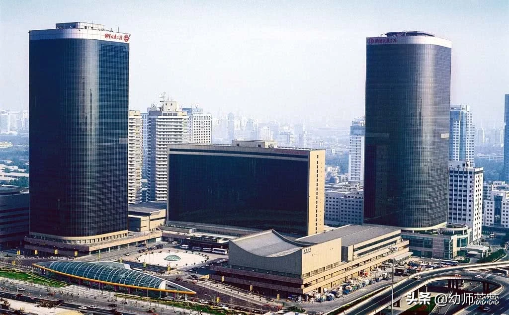 中国至关重要的二个城市群，一个以武汉为首，