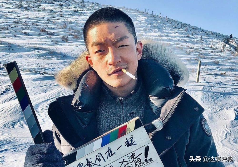 被吴京捧红的“白眼狼”，又开始祸害别人了，