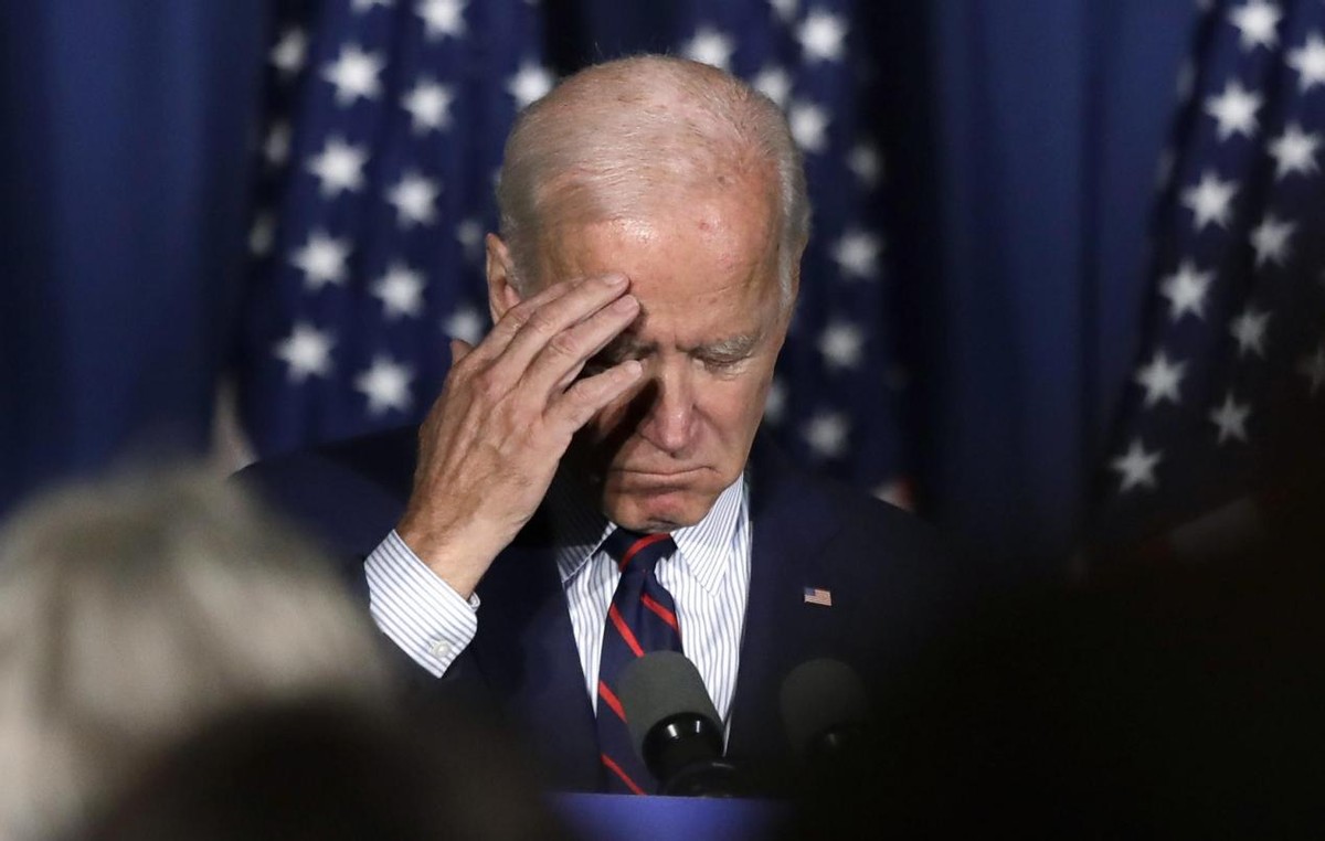 3月31日，美日各传来一个坏消息！菅义伟公开道歉，美移民压境