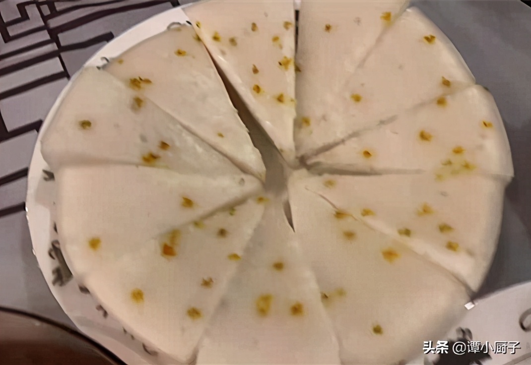 明星黄磊晒年夜饭，亲自下厨做18道大菜，网友：