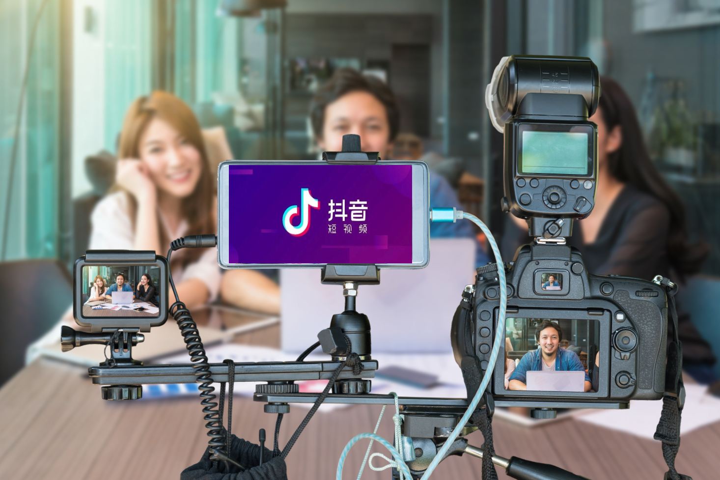 抖音直播带货时，人员如何配置？如何分工？