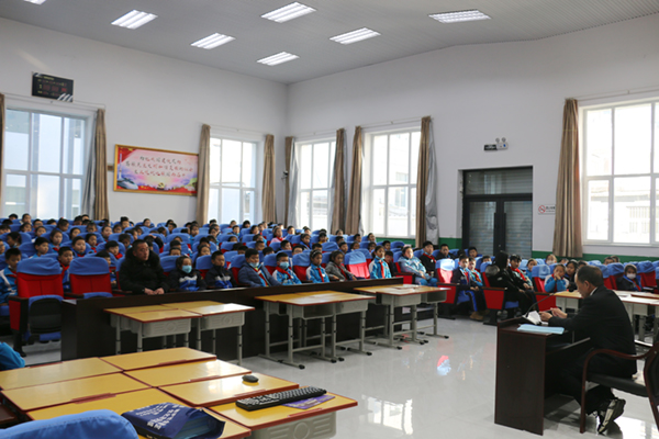 �ܷ������գ��շ���У԰