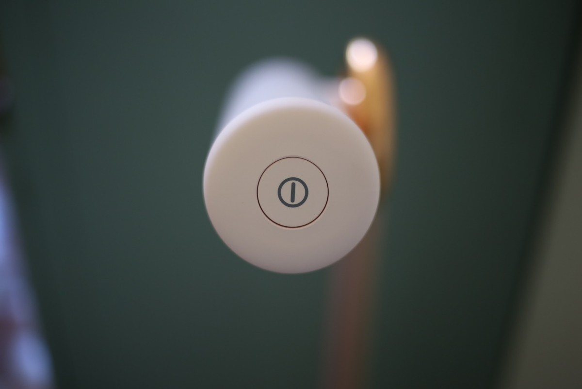 解放双手，时间更自由，品仕乐3D护发立式吹风机