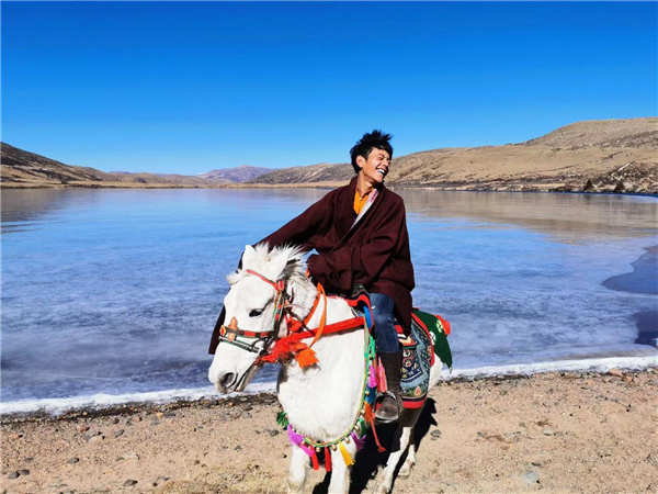 温暖|丁真新歌温暖上线！藏语演唱清澈动听这是即将正式出道的节奏？