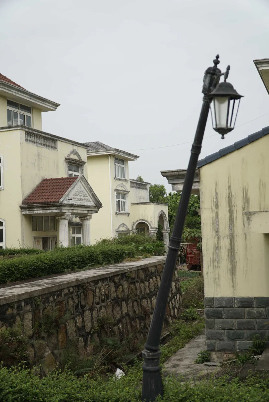 珠海最神秘的烂尾楼豪宅别墅却没多少人住周边房价6万平