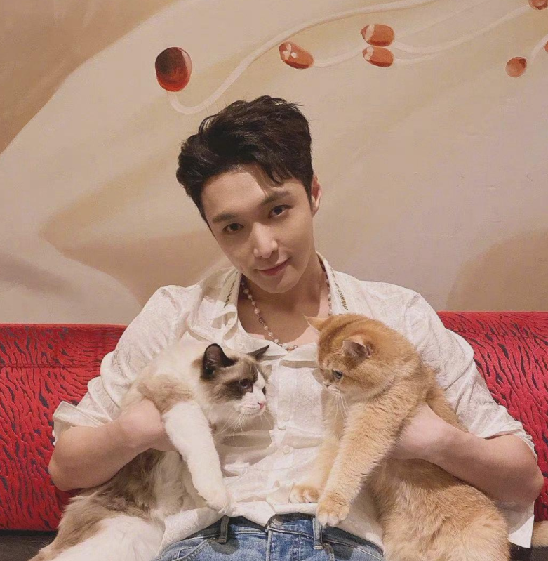 频出|娱乐圈大瓜频出张艺兴杨紫传绯闻 双方默契回应目前只想搞事业