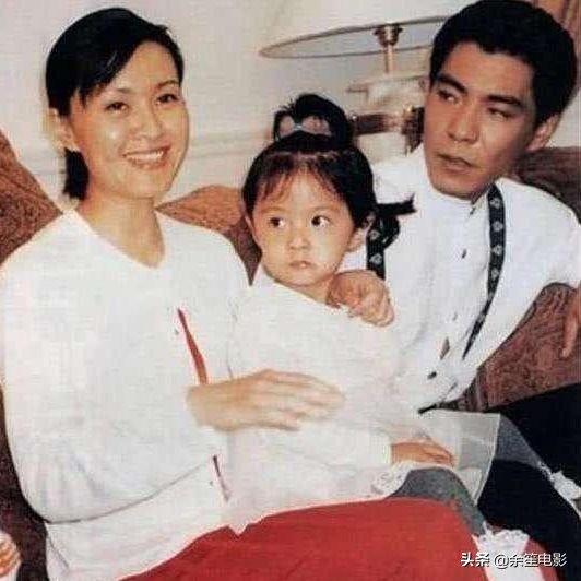 80年代当红女星方舒，二婚嫁给小十岁屠洪刚，如今过得怎么样了？