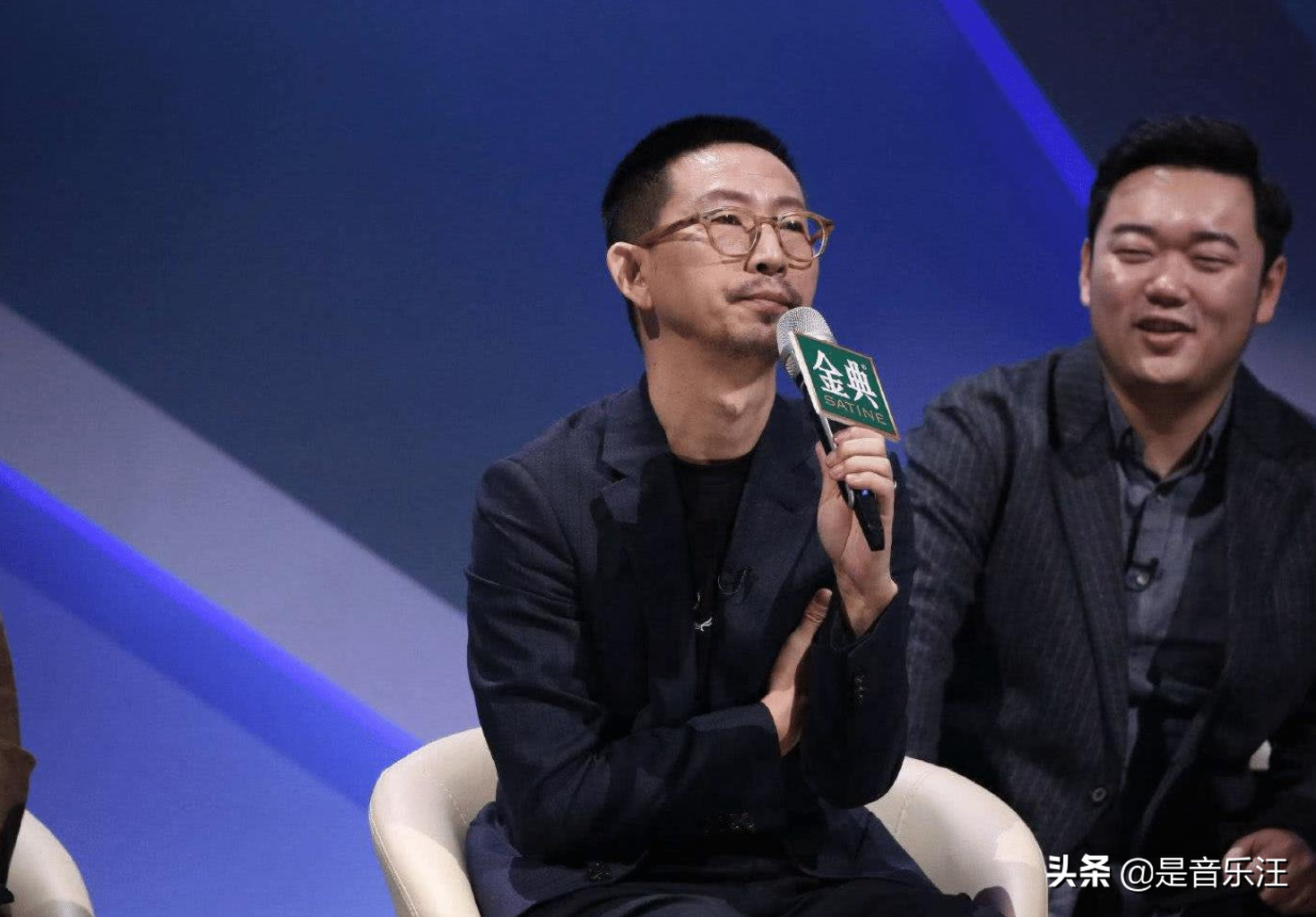 Ding Taisheng joins in " the congress that spit groove " , be rancorred madly by VAVA and Yi Li contest, the spot blast an applause