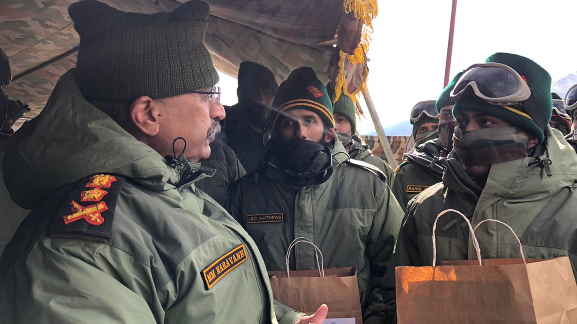 又搞事？印陆军参谋长再度亲临对峙一线，离我军不到300米