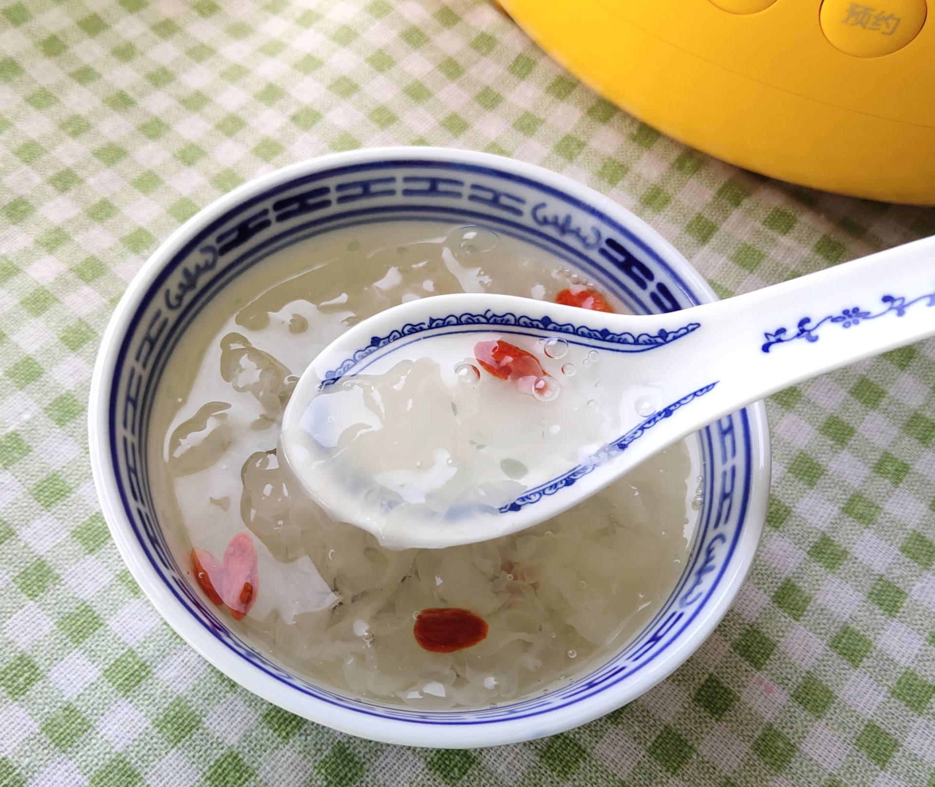 夏季版极简食谱，电饭锅一键转换成电压力锅，减少一半的烹饪时间