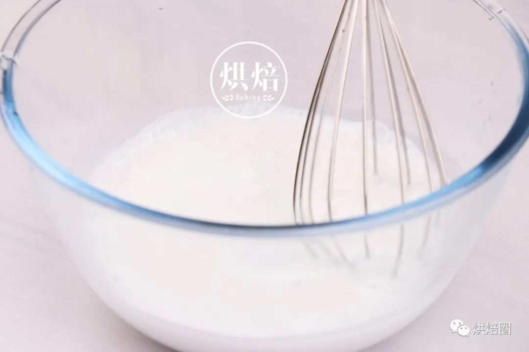 把西米整粒加入到木薯粉中蒸出來的糕好有嚼勁