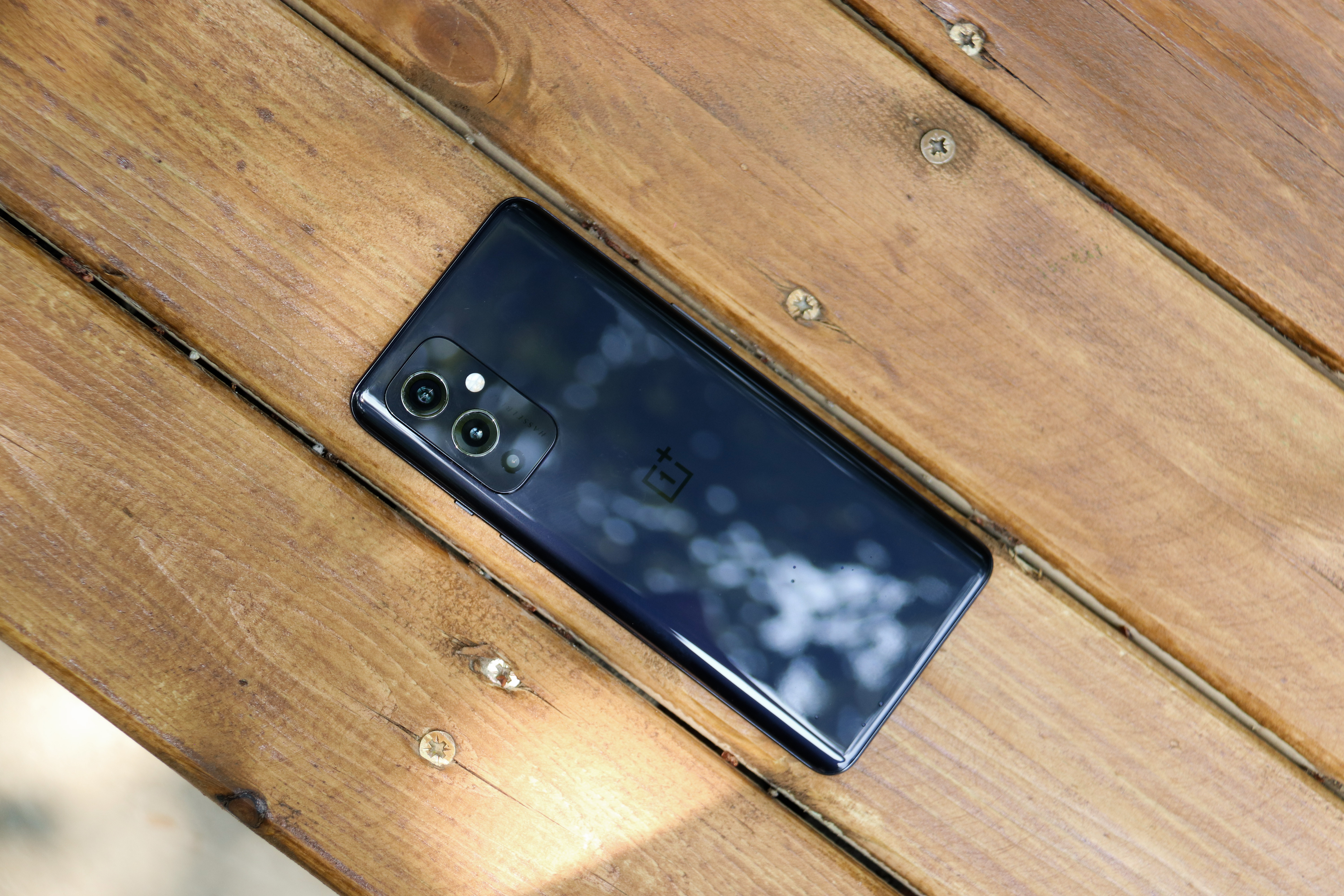 迟来的惊喜：“影像机皇”一加9，半月体验实测报告