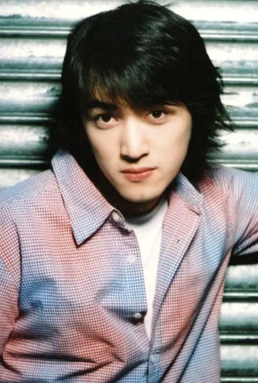 胡歌的起落人生，和他生命中深爱过的2个重要女