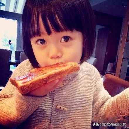 周杰伦昆凌4岁儿子正脸曝光，咋跟姐姐颜值差别那么大？