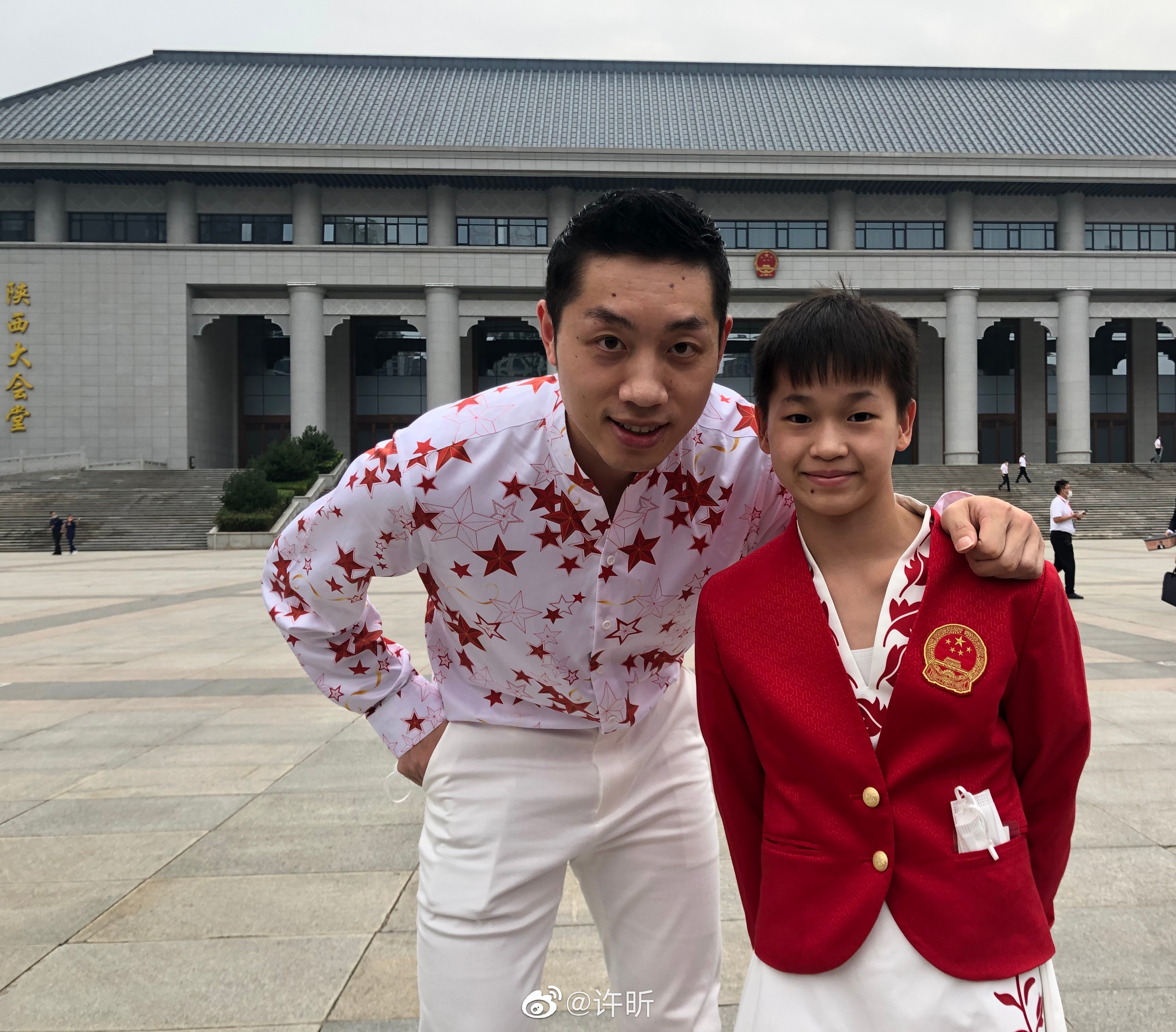 全红婵亮相全运会开幕式！一人将镜头给占没了，被许昕吐槽太敷衍