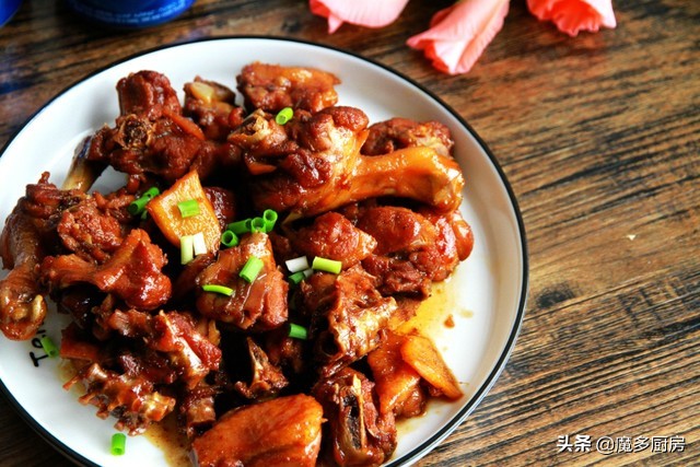 Buy 2 duck legs for 9 yuan, cook a plate of beer duck, no oil and less seasoning, simple and easy to make, good nutrition