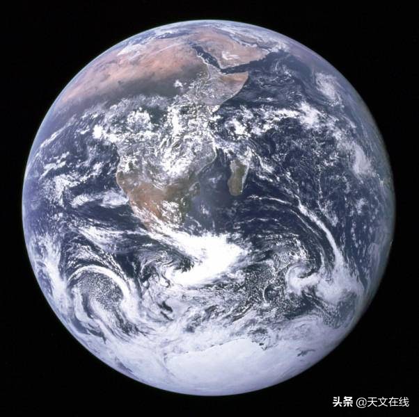 末日還是幻想？超大質(zhì)量黑洞會(huì)對(duì)地球造成什么后果