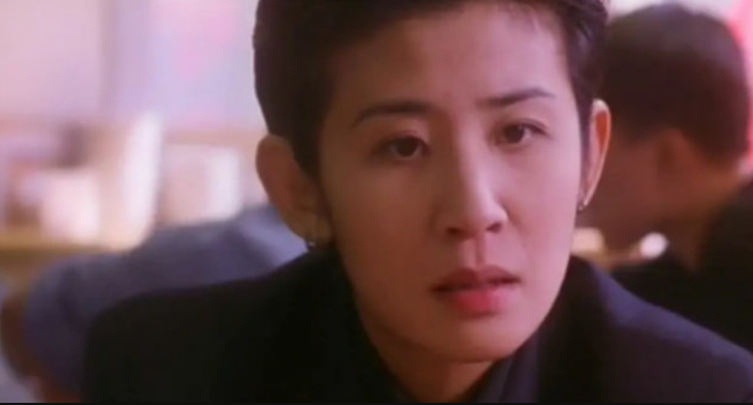 吴君如扮丑演绎喜剧风格，同居多年不领结婚证，如今羡煞旁人