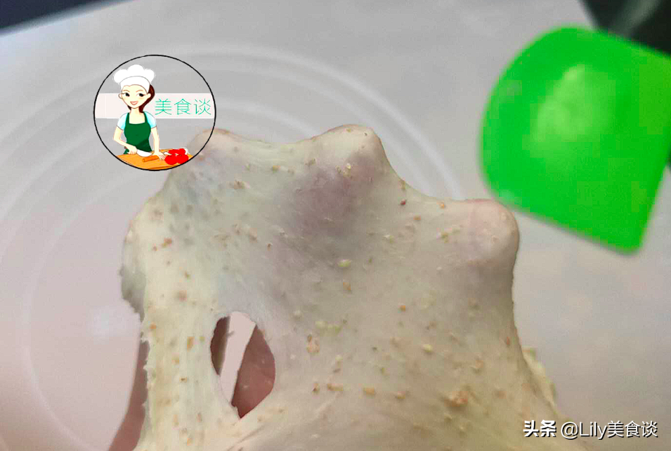 No matter how hot, my son will love this bite for breakfast, and he will be full after eating 2 of them. He is full of energy all morning.