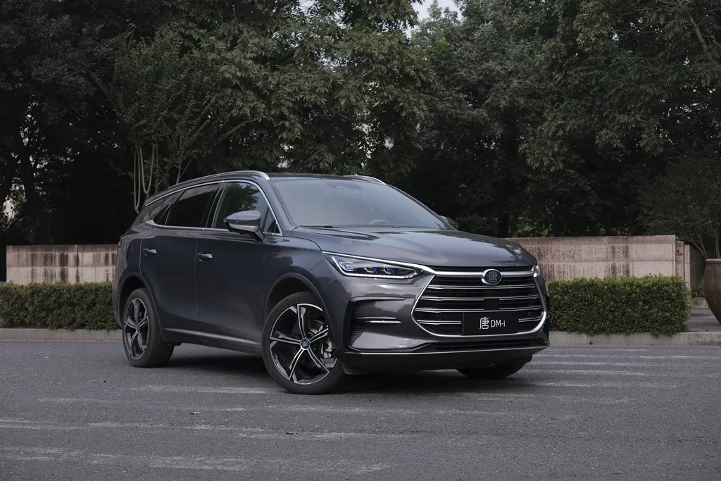 7座中型SUV,坐4人油耗才4.6L,这款车是城市代步首选