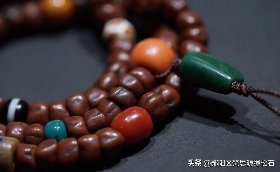 1970~2012年出生的，快来看看你应该戴什么手串