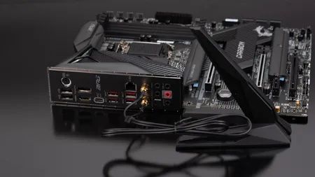 微星MPG Z490 GAMING CARBON WIFI主板评测