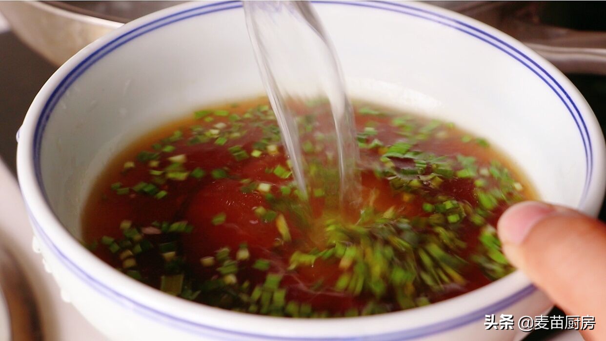 荷包蛋我就服這做法，出鍋個個完整，一做一個準，鮮嫩好吃