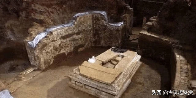 密云水库挖出乾隆儿子五阿哥墓，墓室打开后，数百年的传言被证实