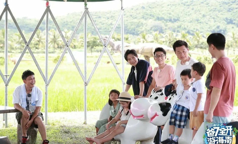 《爸爸去哪儿》最新季疑似开拍，全新路透图曝光，满满的青春回忆