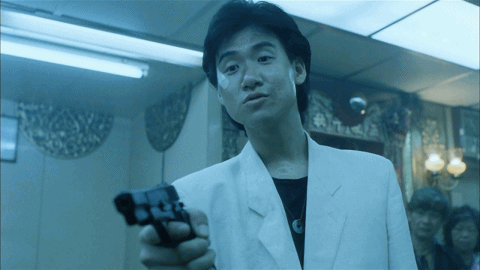 万梓良的不幸史：从影帝到街头"卖丑"，