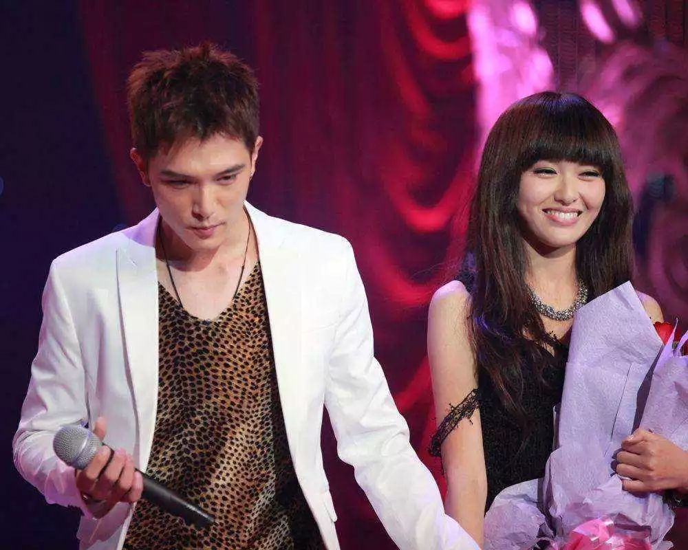 绿过罗志祥，交往7位女神，“又帅又渣”的邱泽