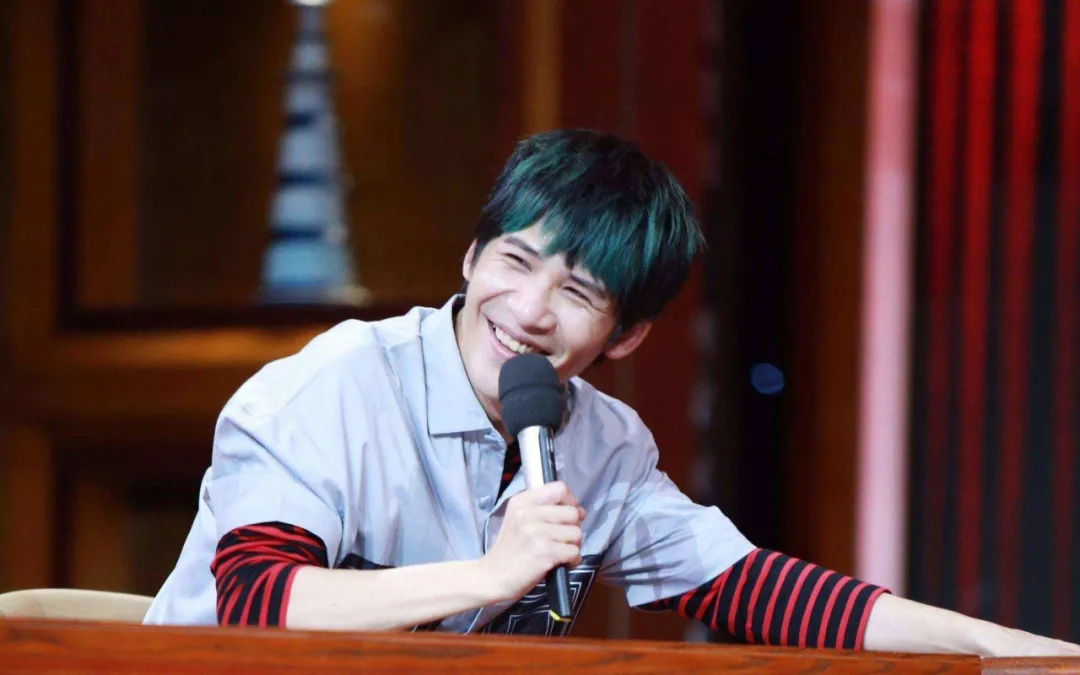 一群明星笑料百出打通“任督二脉”，折腾出绝无仅有的搞笑综艺