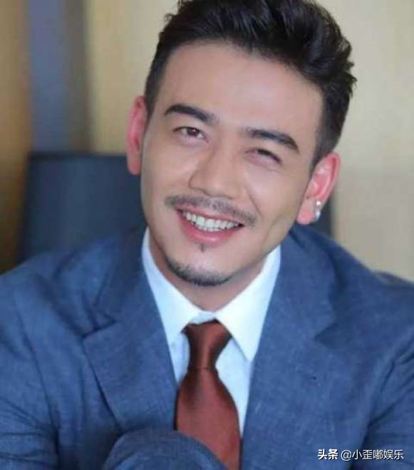“霸道总裁”别硬演，用力过度又油又土，有人站那就是人间富贵竹