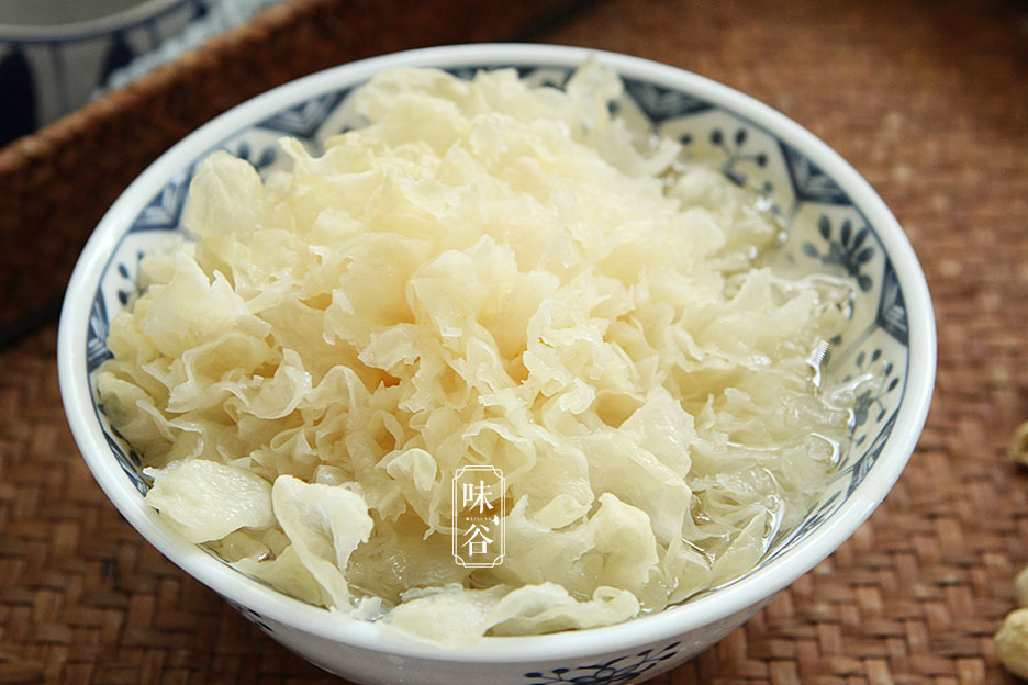 入伏，这碱性水果要多吃，清凉解暑营养高，现在正当季，别不懂吃